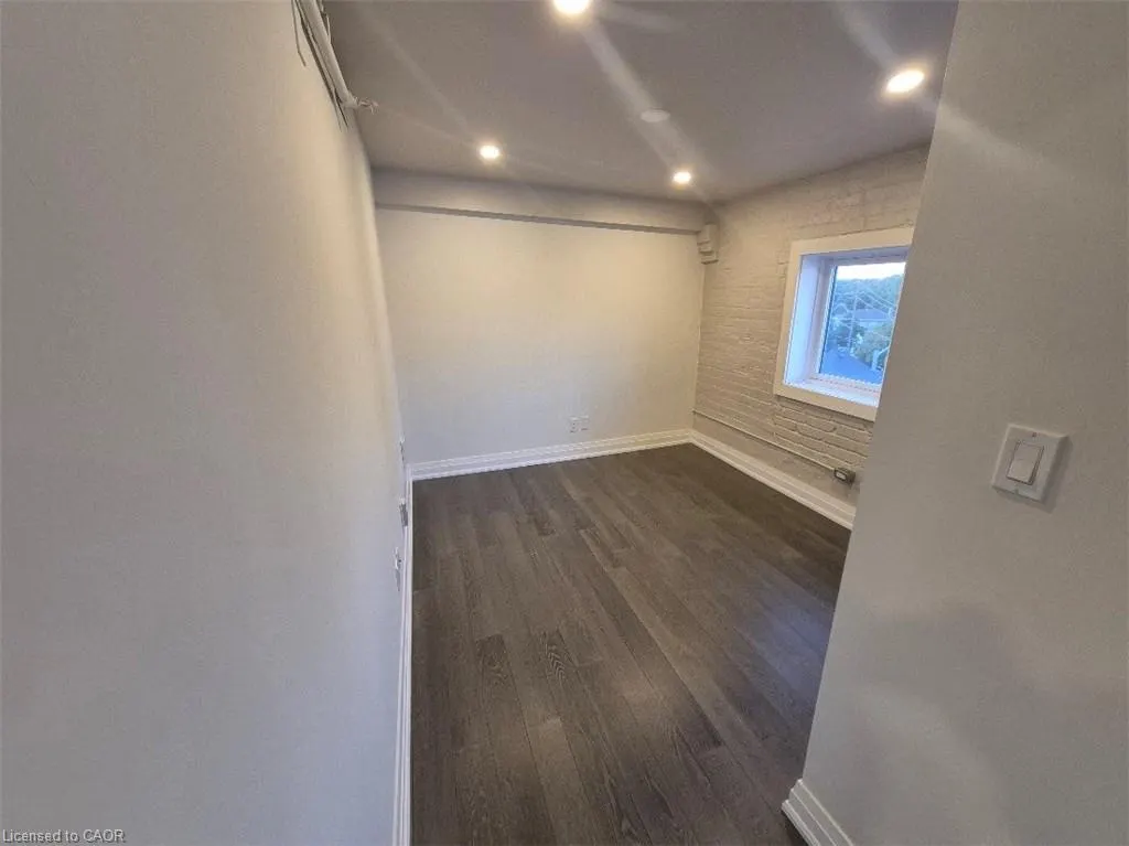 11 West Street, #405