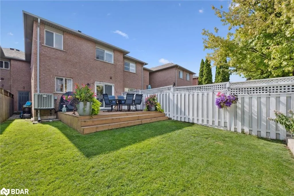 2460 Newcastle Crescent