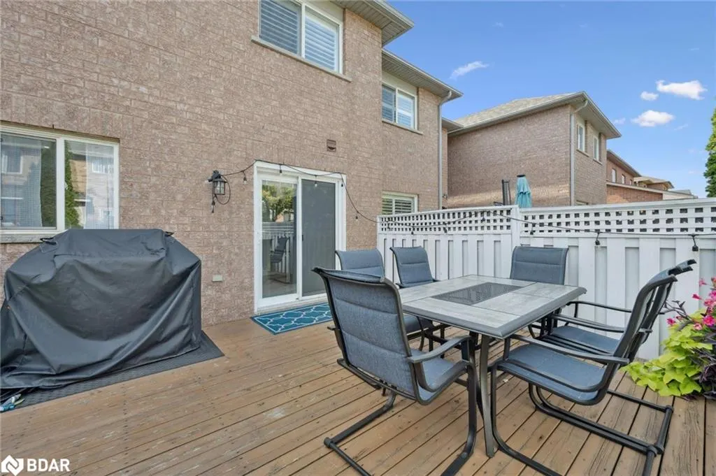 2460 Newcastle Crescent