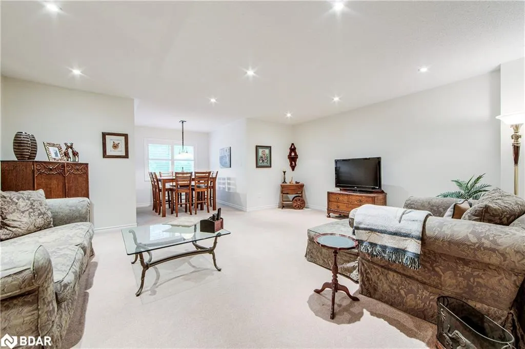 300 Ravineview Way, #21
