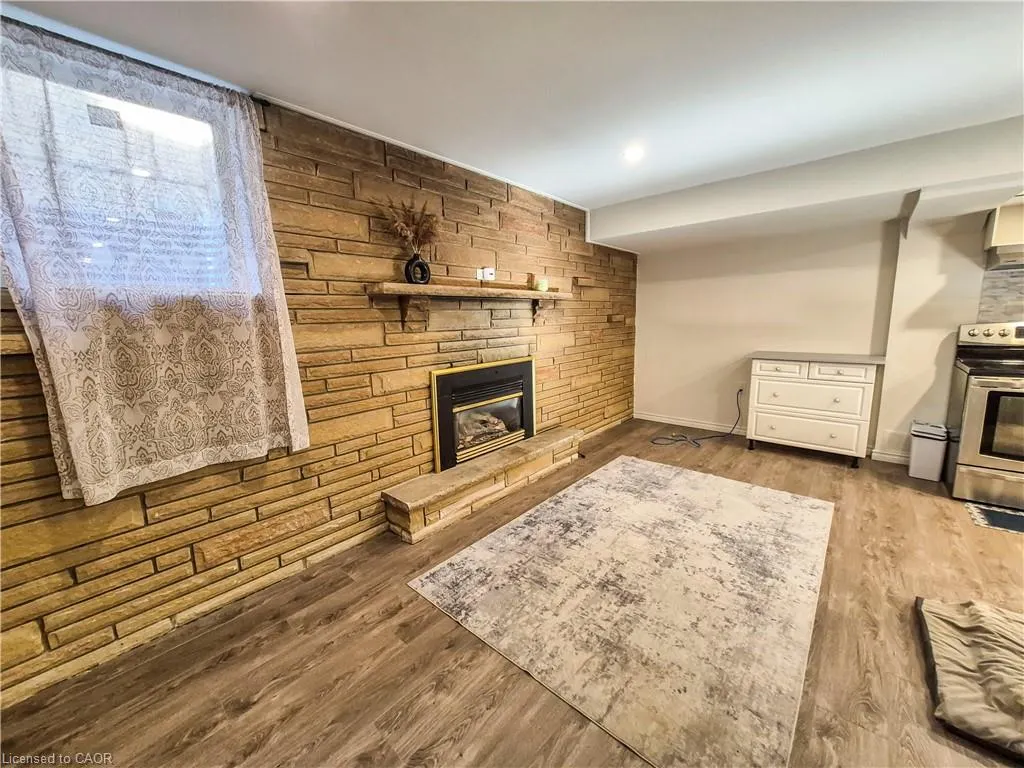 11 Duncairn Avenue, #Lower