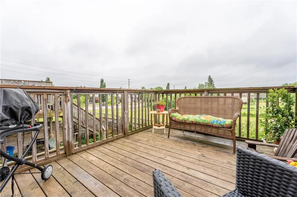 159 Kemp Crescent