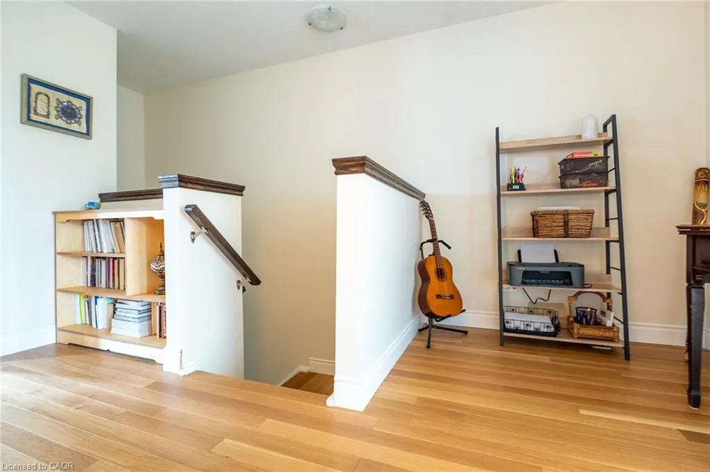 159 Kemp Crescent