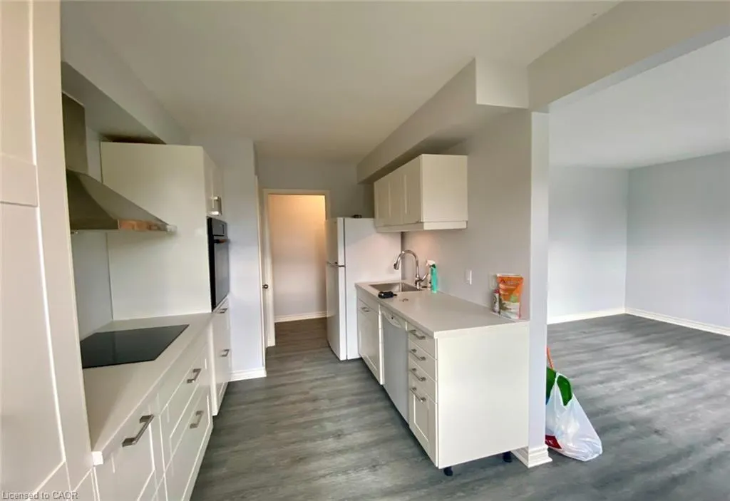 15 Johnson Place, #1