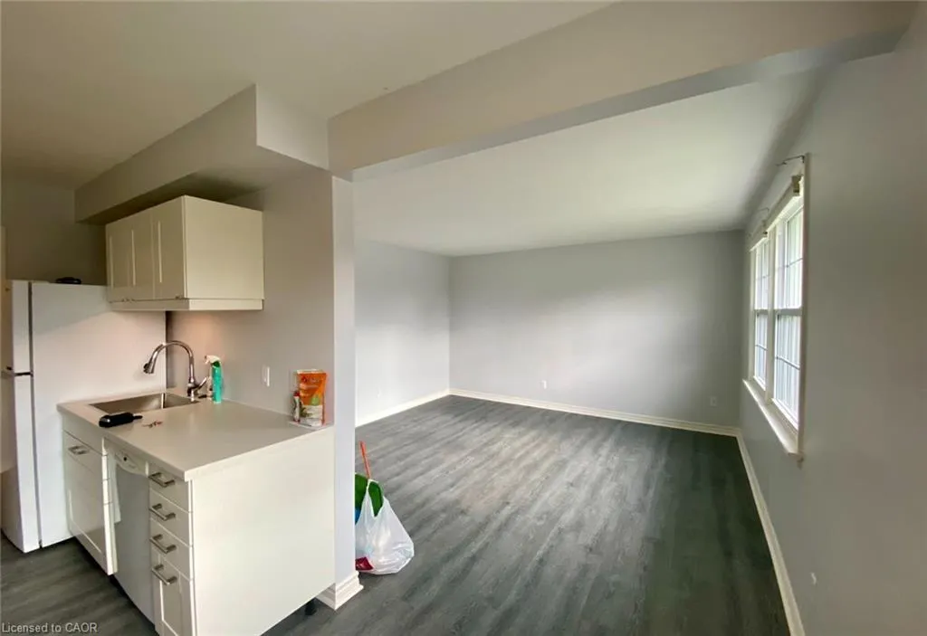 15 Johnson Place, #1