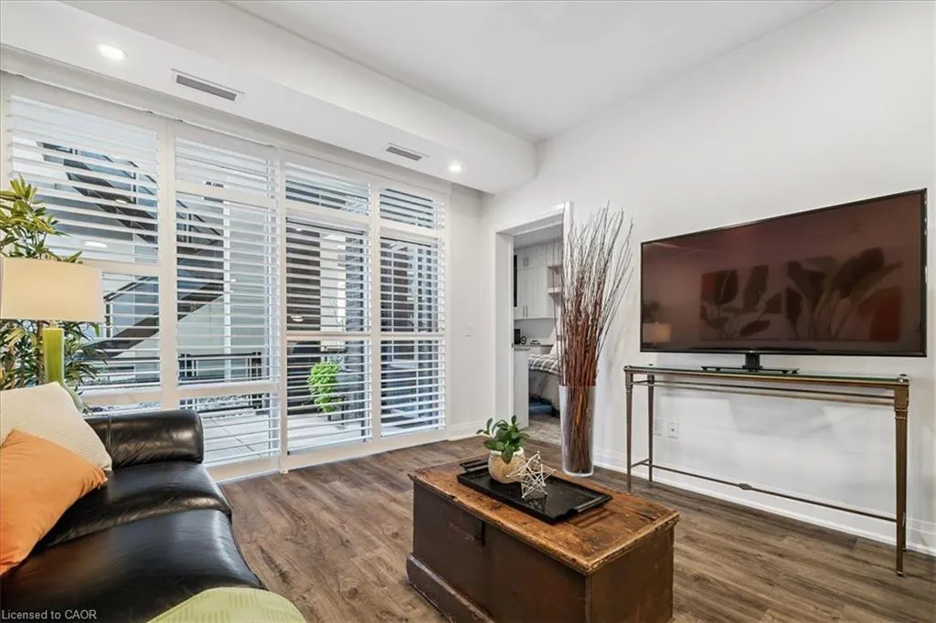 16 Concord Place, #150