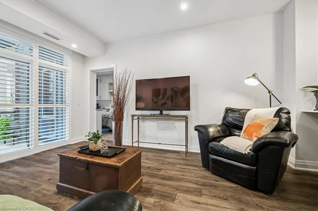 16 Concord Place, #150