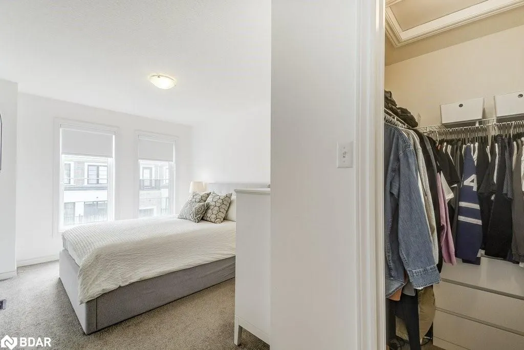 383 Dundas Street E, #34