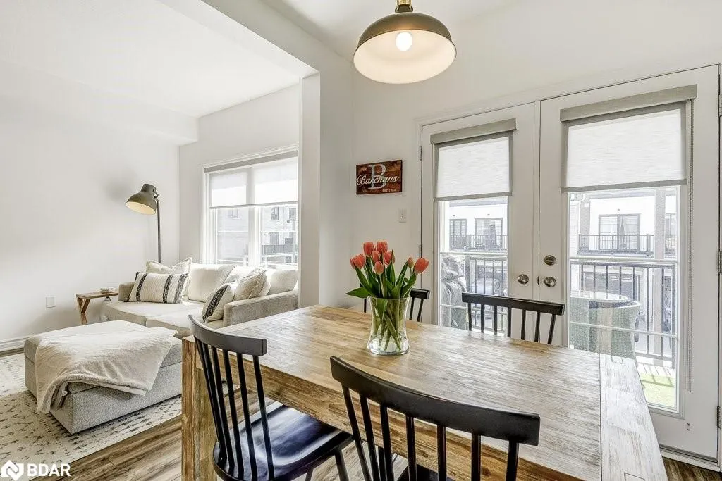 383 Dundas Street E, #34