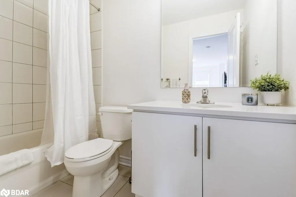 383 Dundas Street E, #34