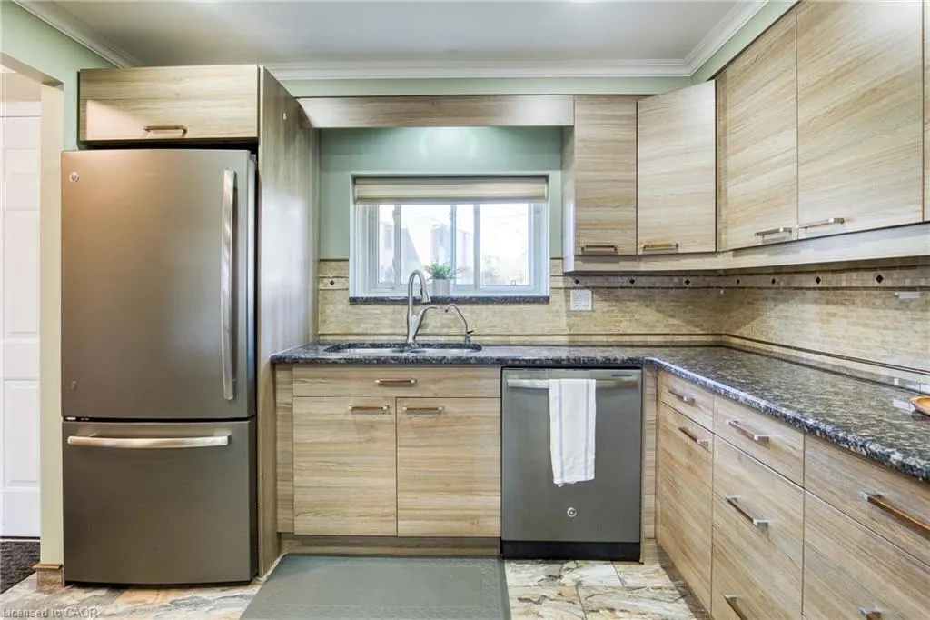 11 Grand River Boulevard, #20