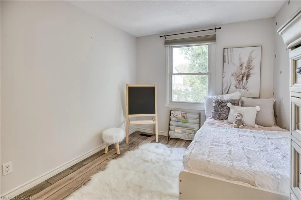 11 Grand River Boulevard, #20
