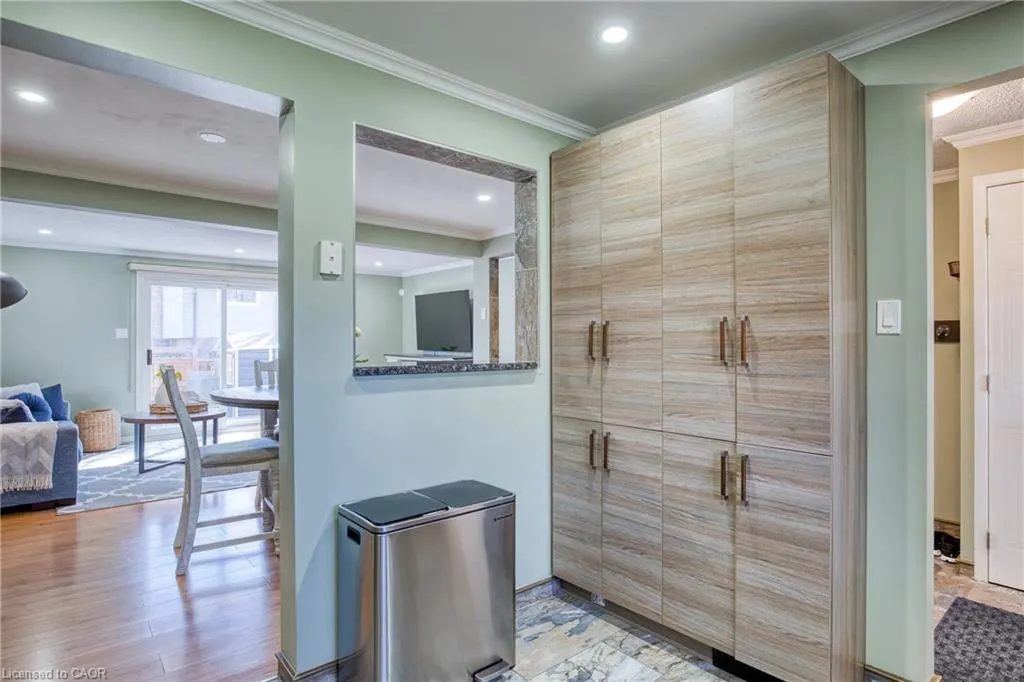 11 Grand River Boulevard, #20