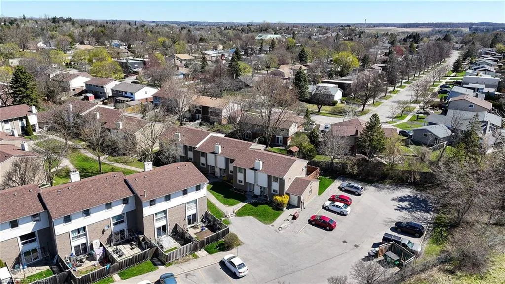 11 Grand River Boulevard, #20