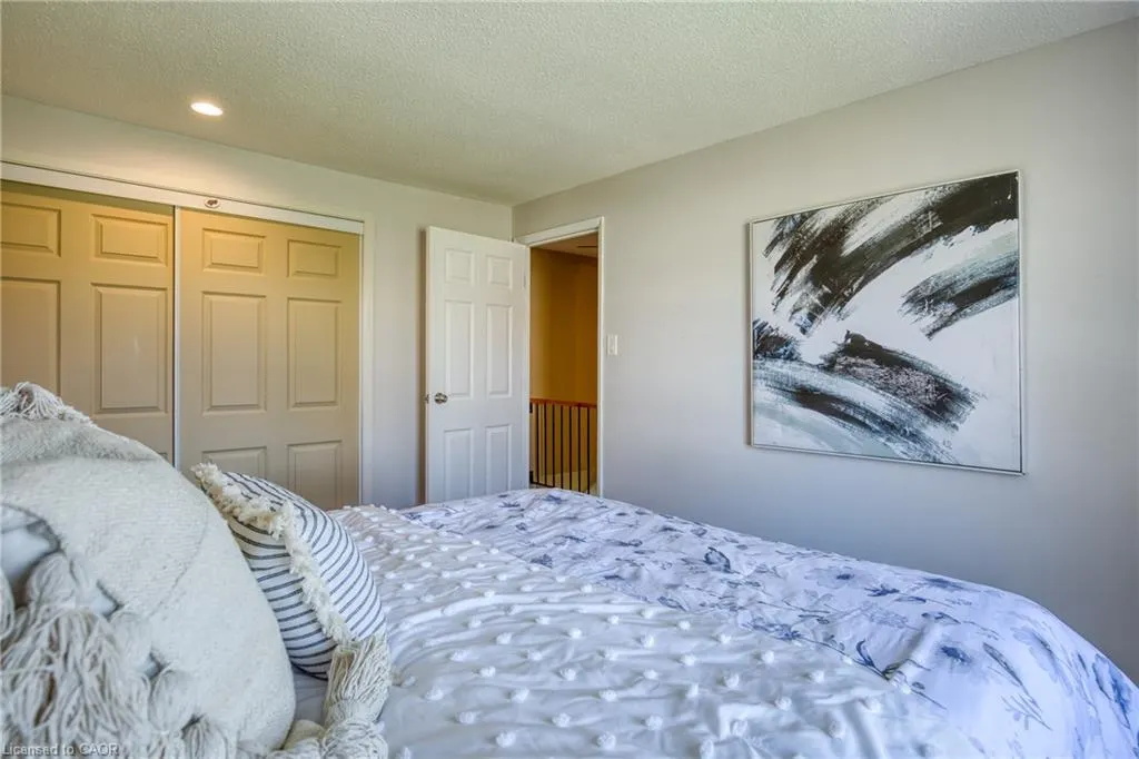 11 Grand River Boulevard, #20