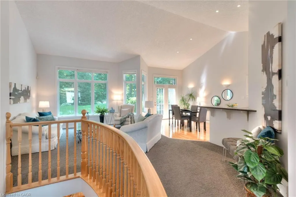 17 Woods Edge Court, #165