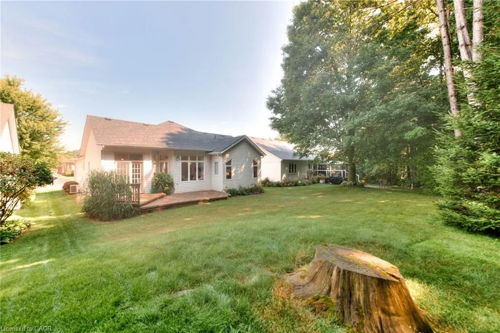17 Woods Edge Court, #165