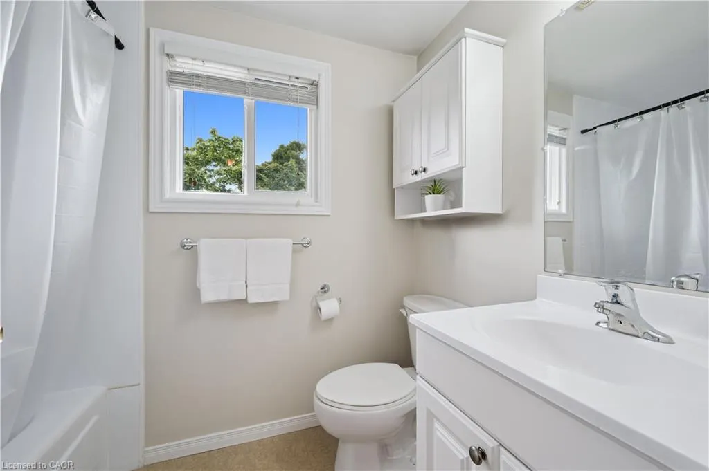 255 Camelot Court, #2