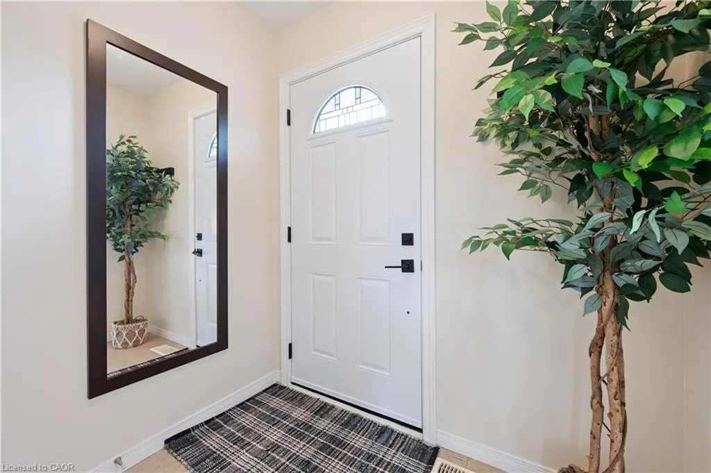 255 Camelot Court, #2