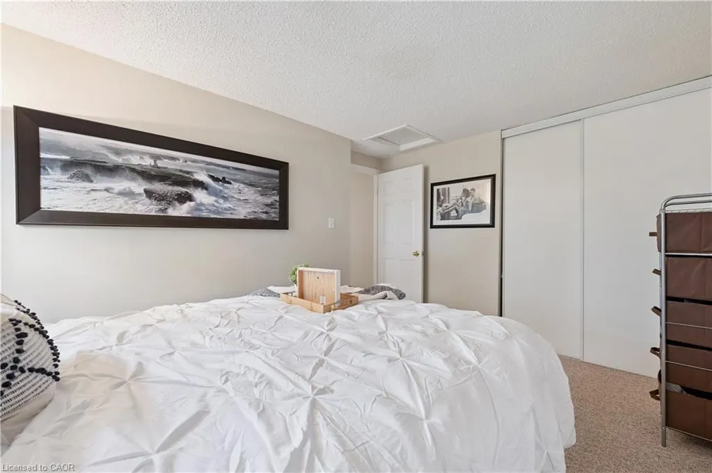 255 Camelot Court, #2