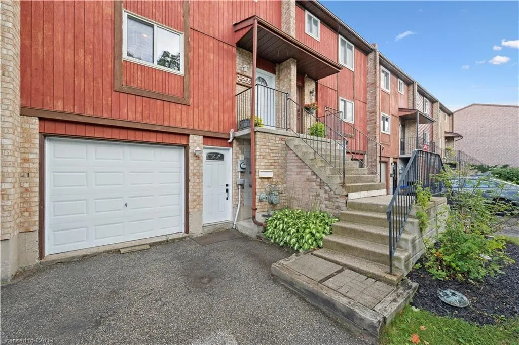 255 Camelot Court, #2