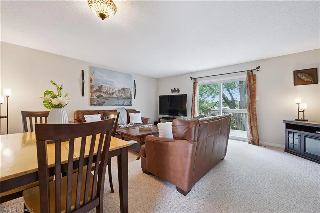 255 Camelot Court, #2