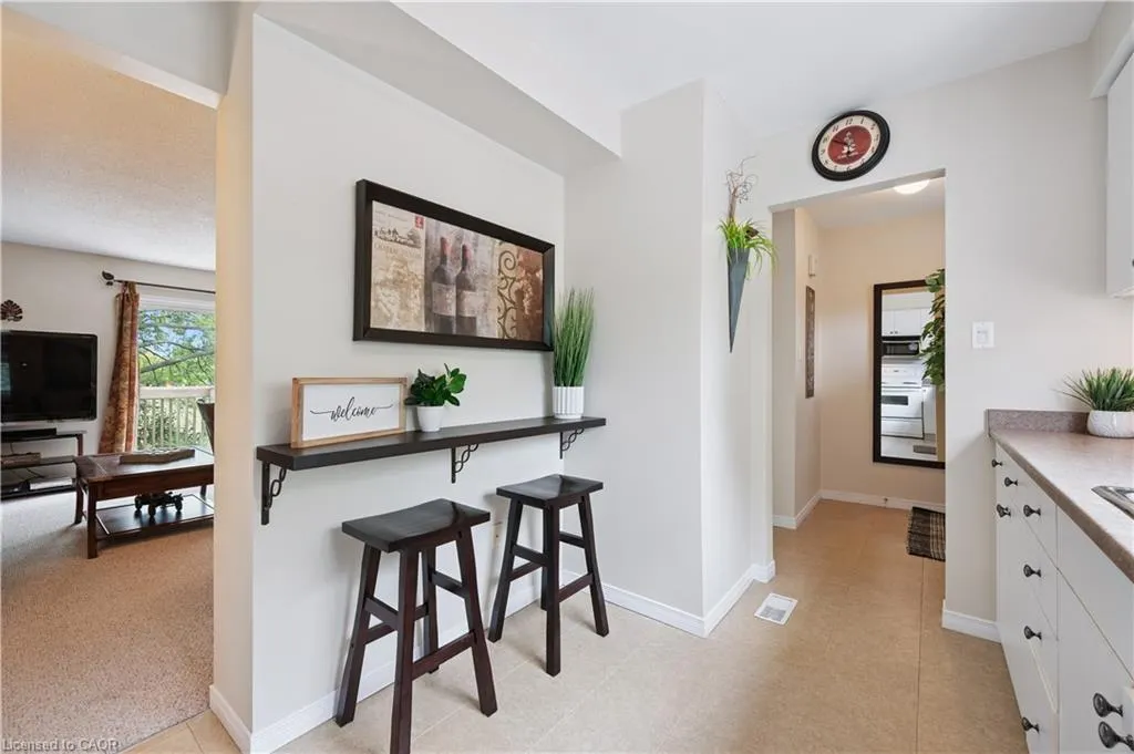 255 Camelot Court, #2