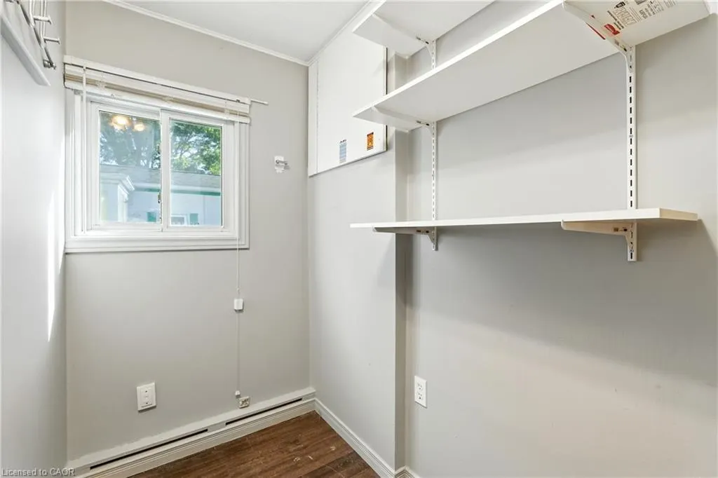 241 St. Paul Street W, #102