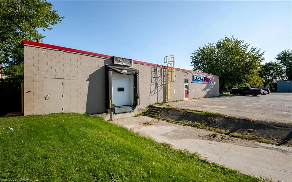 649 Ontario Street, #3