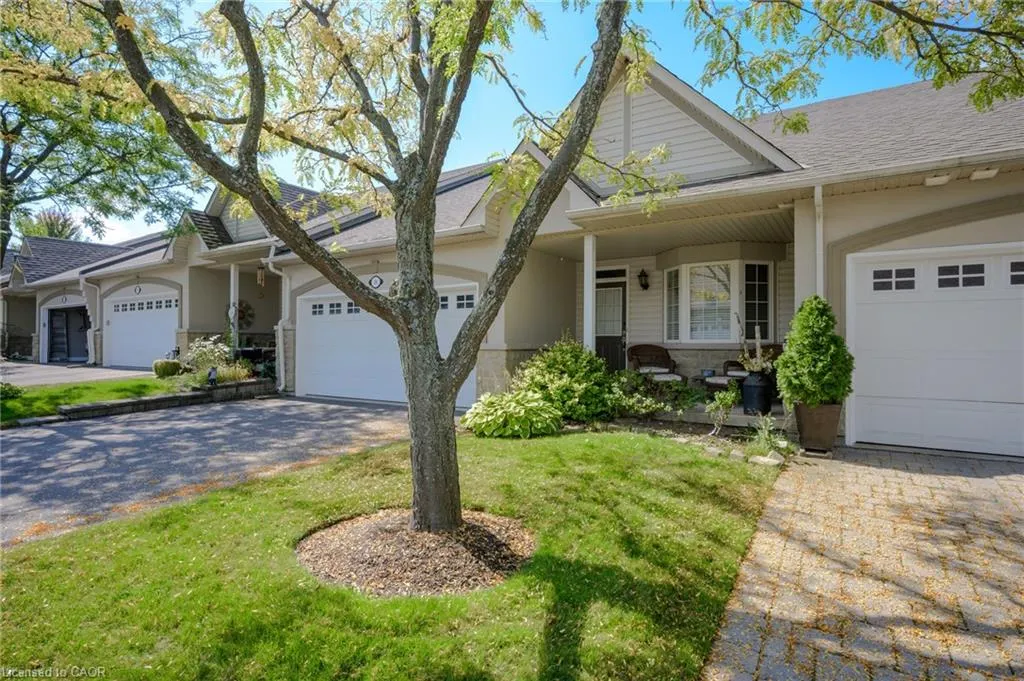 212 Stonehenge Drive, #18