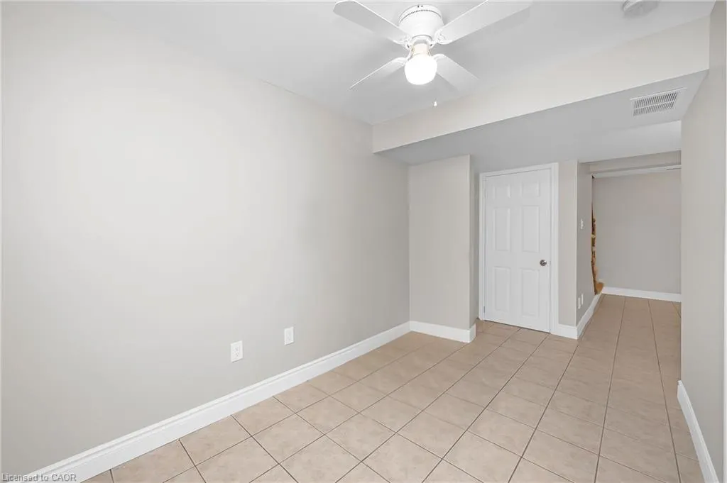212 Stonehenge Drive, #18