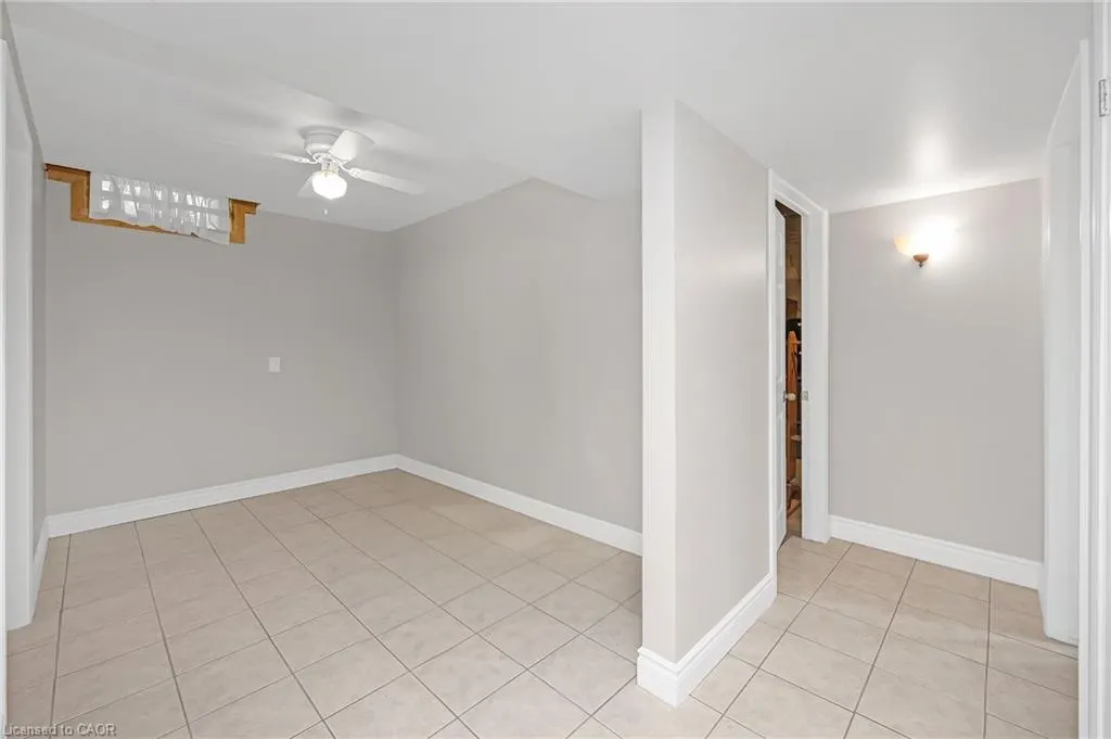 212 Stonehenge Drive, #18