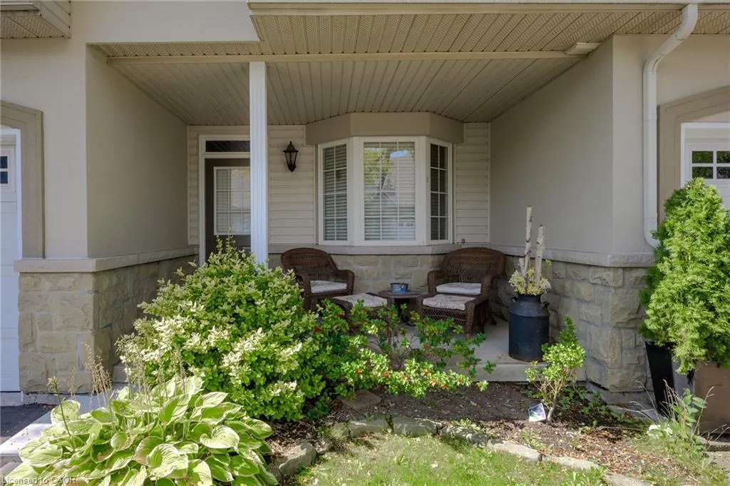 212 Stonehenge Drive, #18
