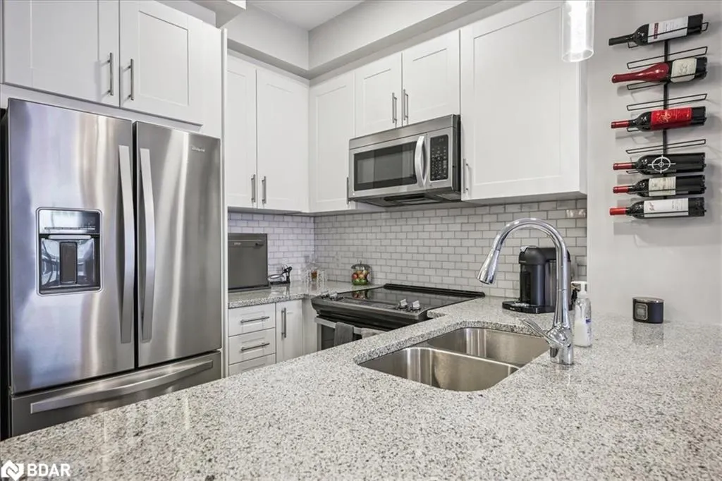 216 Oak Park Boulevard, #414