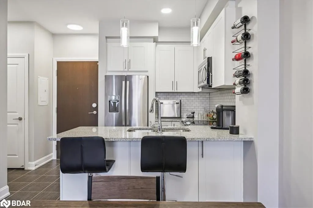 216 Oak Park Boulevard, #414