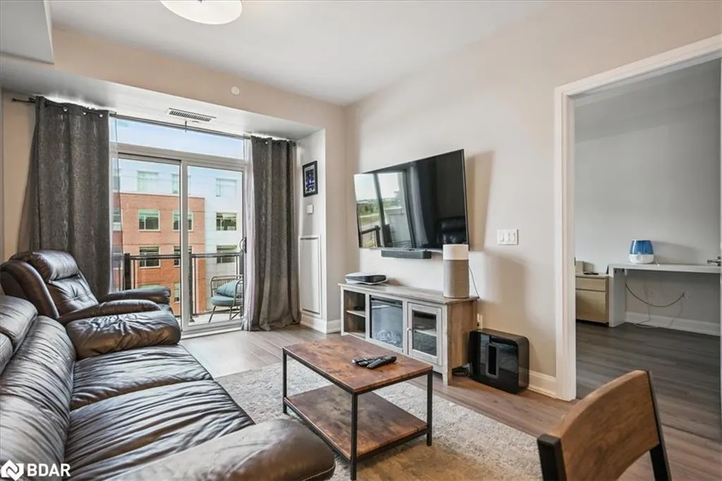 216 Oak Park Boulevard, #414