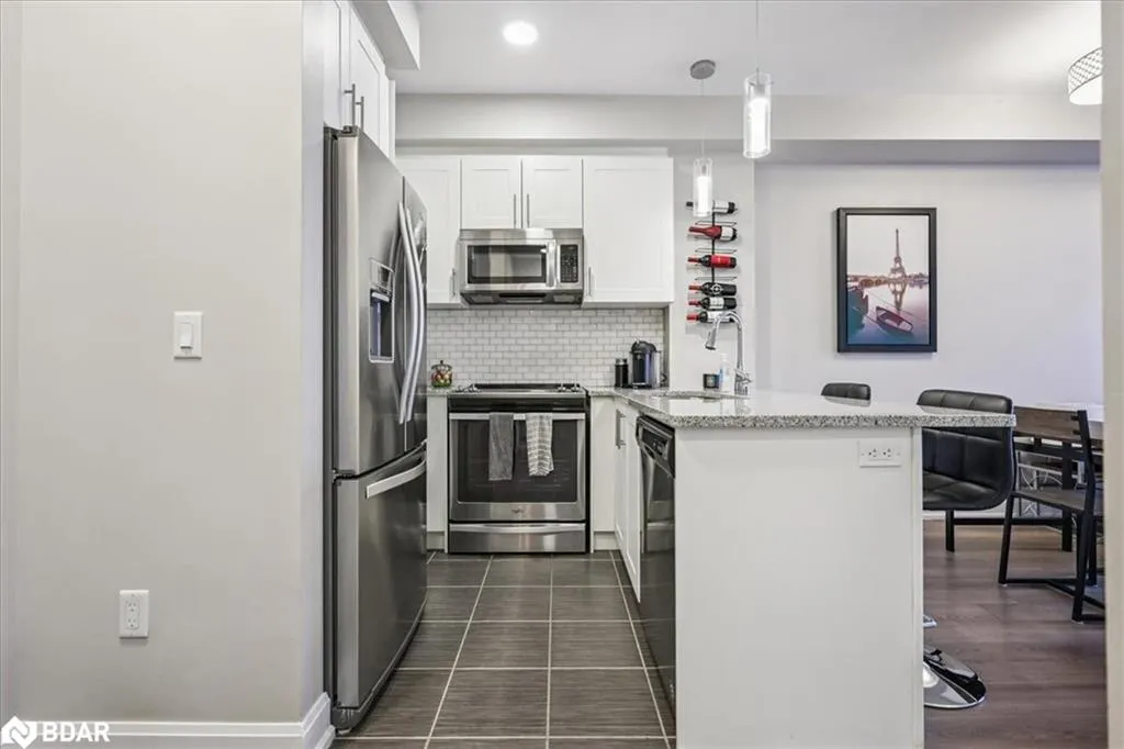 216 Oak Park Boulevard, #414