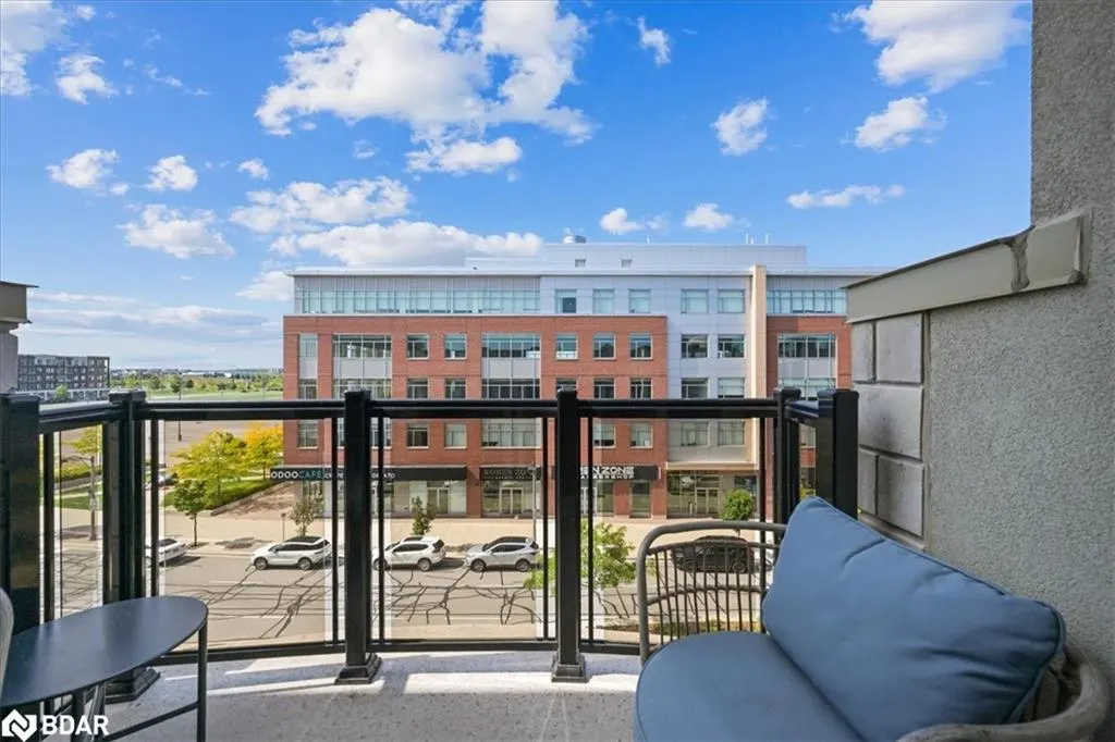 216 Oak Park Boulevard, #414