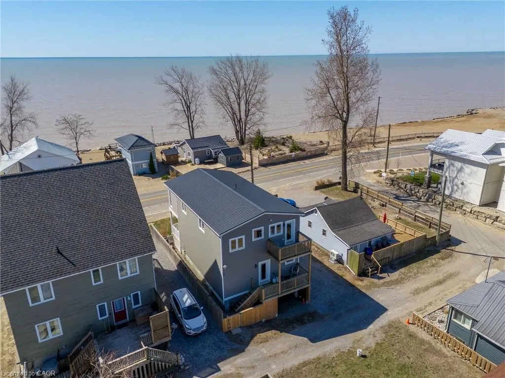 24 Erie Boulevard