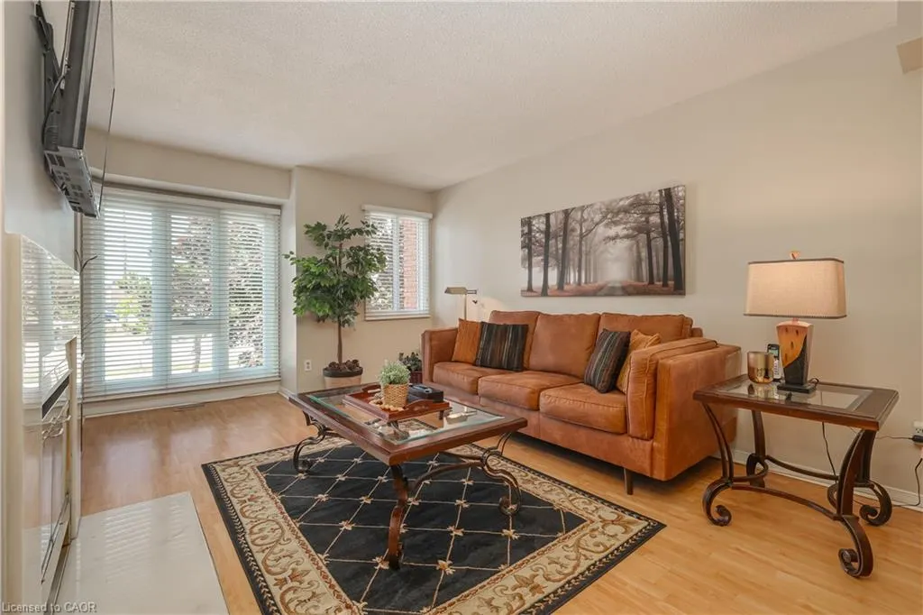 895 Maple Avenue, #132