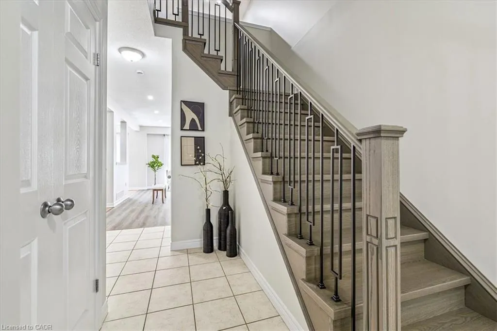 60 Cloverleaf Drive, #38