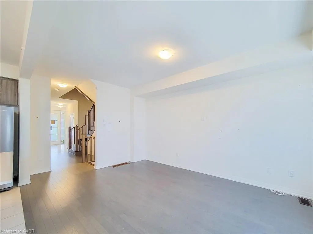 10 Freedom Crescent, #4