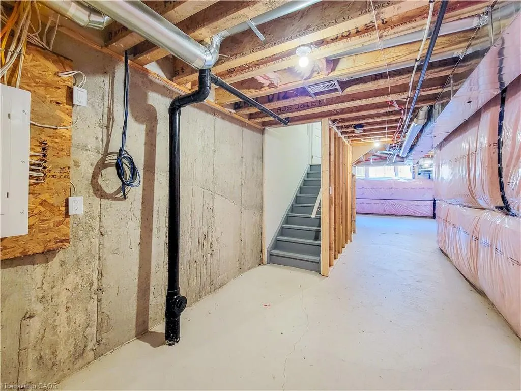 10 Freedom Crescent, #4