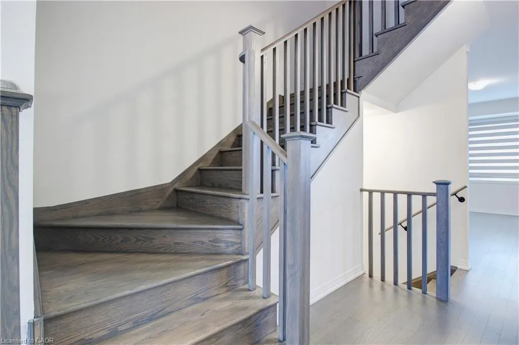 10 Freedom Crescent, #4