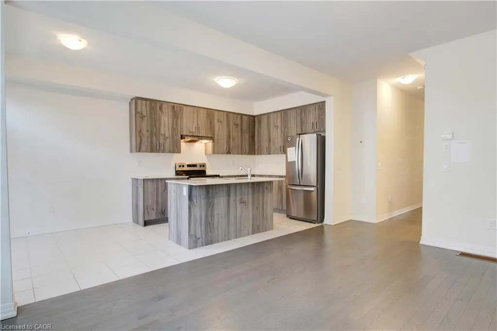 10 Freedom Crescent, #4