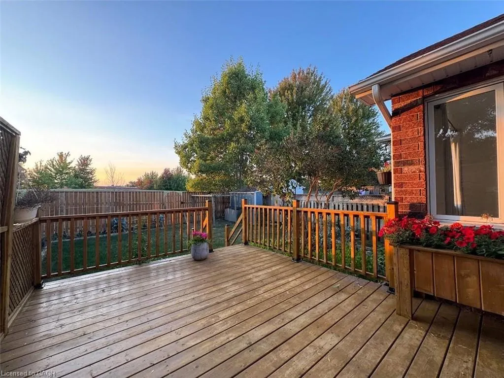 579 Windjammer Way, #Main