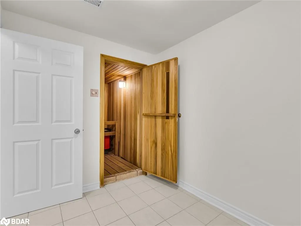 1581 Hidden Valley Road, #16