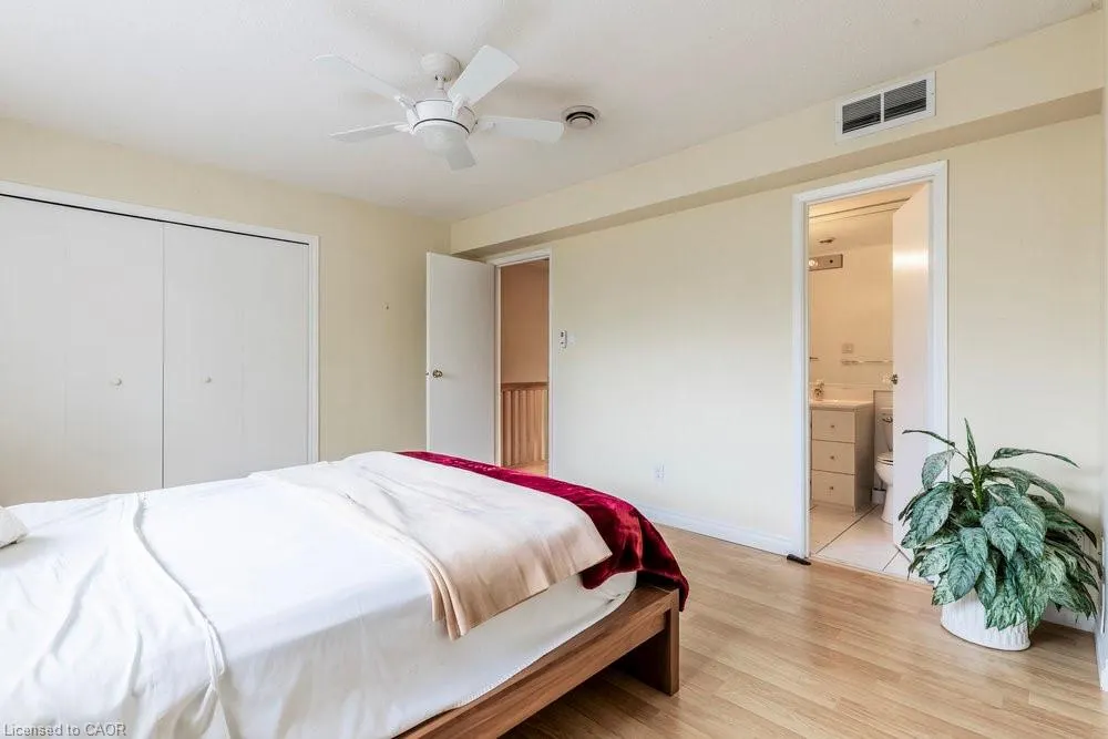 1556 Kerns Road, #3