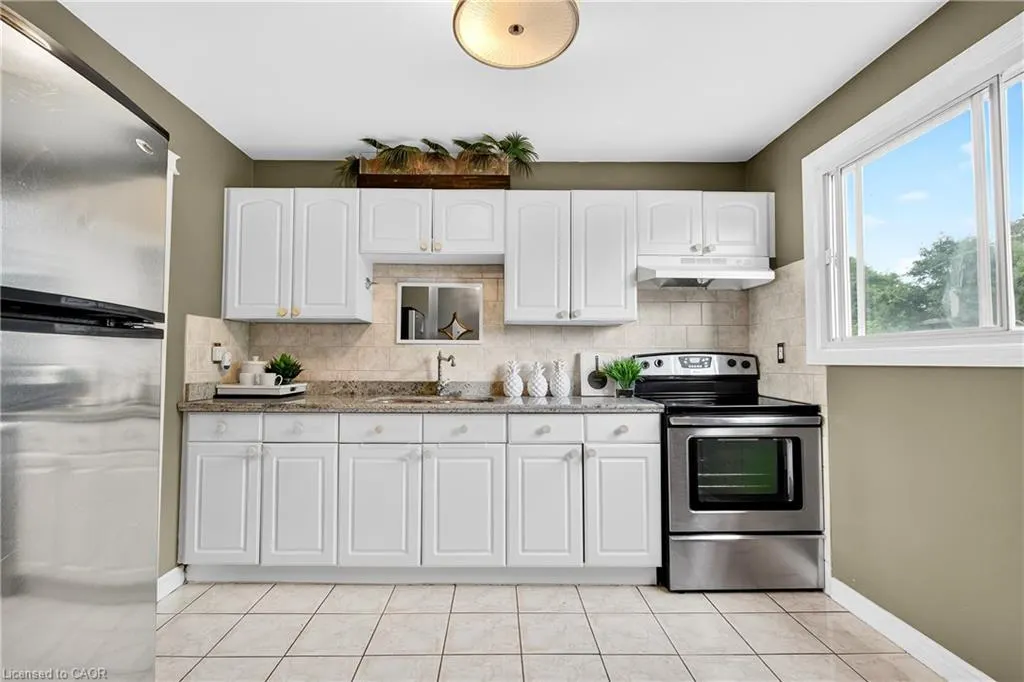 75 Berkindale Drive, #95