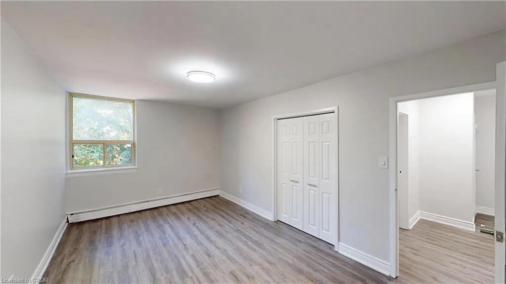 3189 King Street E, #305